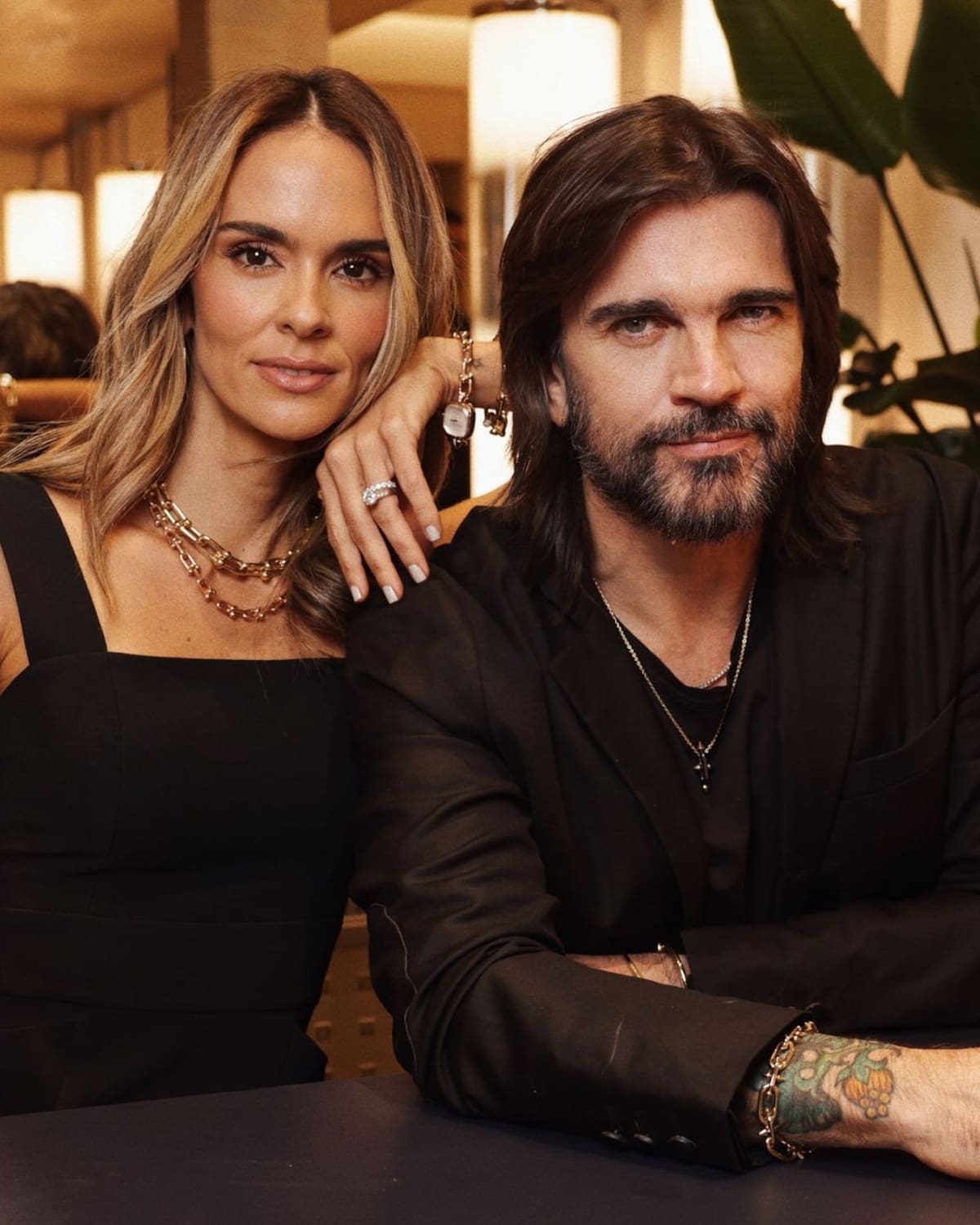 Juanes y Karen Martínez tiene tres hijos: Luna, Paloma y Dante. //Foto: IG @lachechi