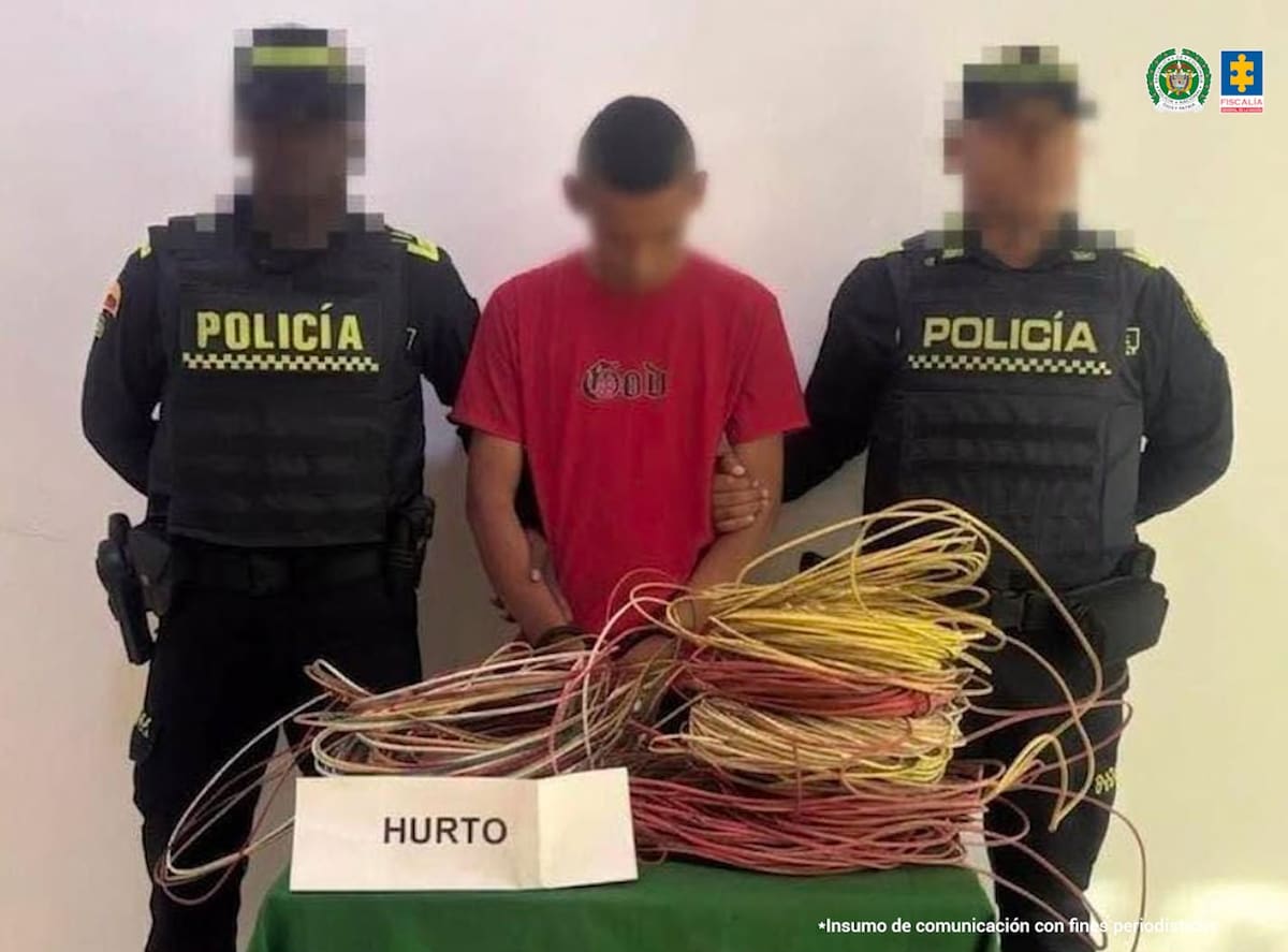 Sebastián Andrés Tamara Cantillo fue capturado en flagrancia dentro de una institución de educación superior ubicada en el barrio El Rodeo, en Turbaco, Bolívar. //FOTO: FISCALÍA GENERAL DE LA NACIÓN.
