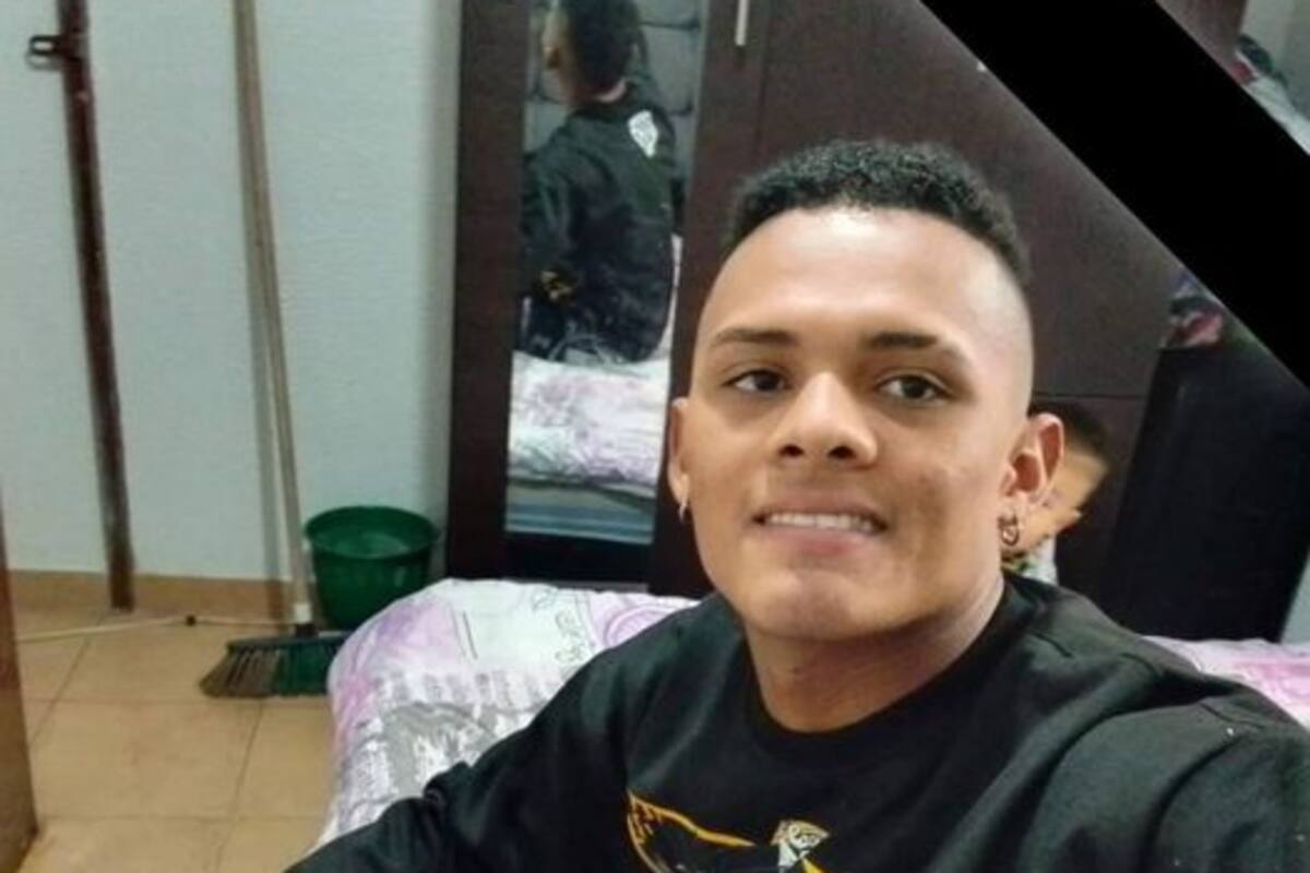 Jugador de microfútbol murió en choque de moto y camión: hay un herido