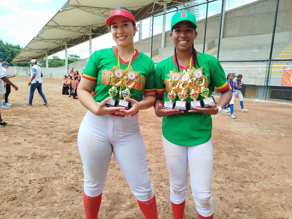 Jugadoras de Bolívar, quienes fueron figuras.