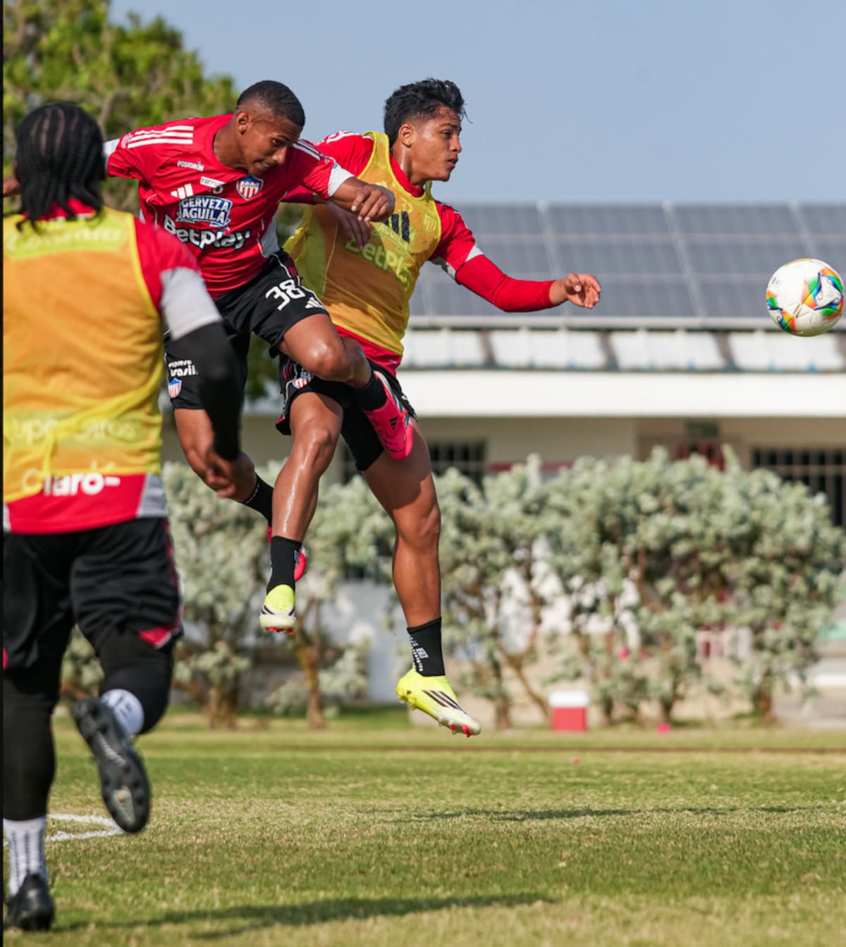 Jugadores de Junior se entrenan con miras al partido de este jueves ante Alianza Valledupar.//Cortesía @JuniorClubSA.