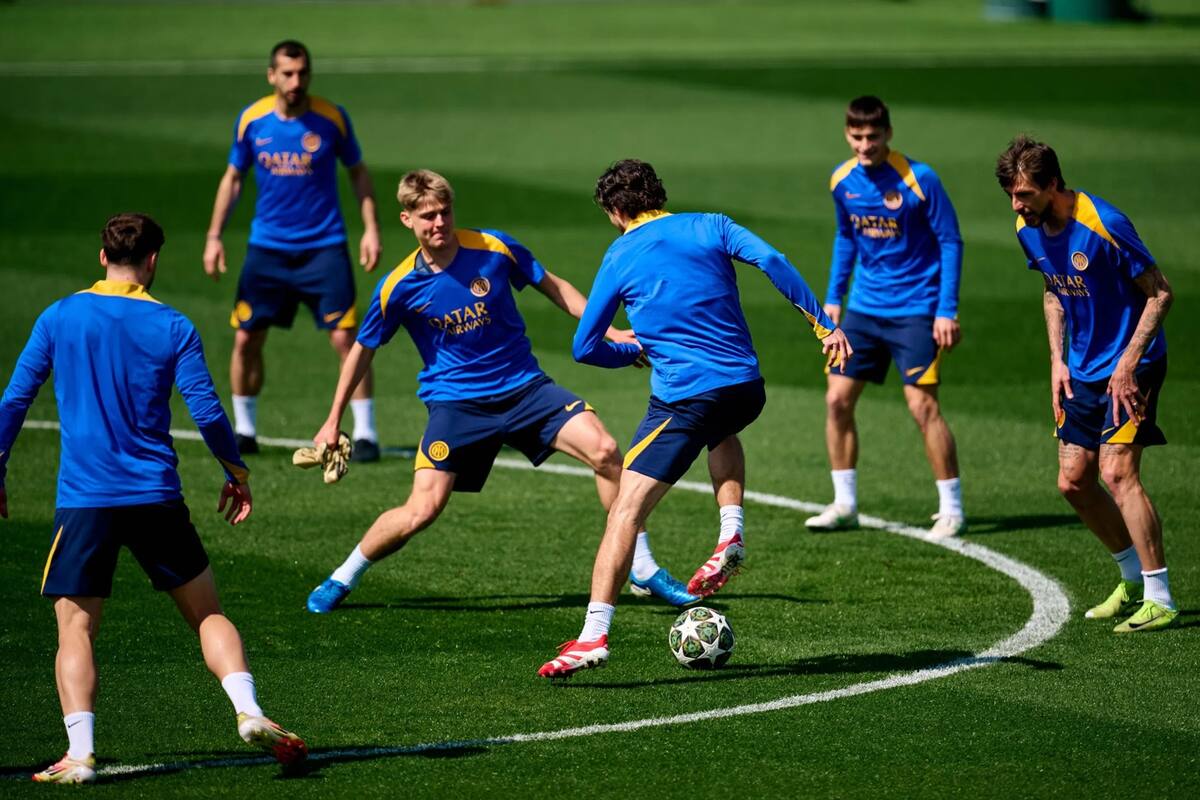 Jugadores del Inter de Milán en entrenamientos previos al partido entre Bayern Múnich e Inter de Milán en la Champions League. //Tomada de @Inter
