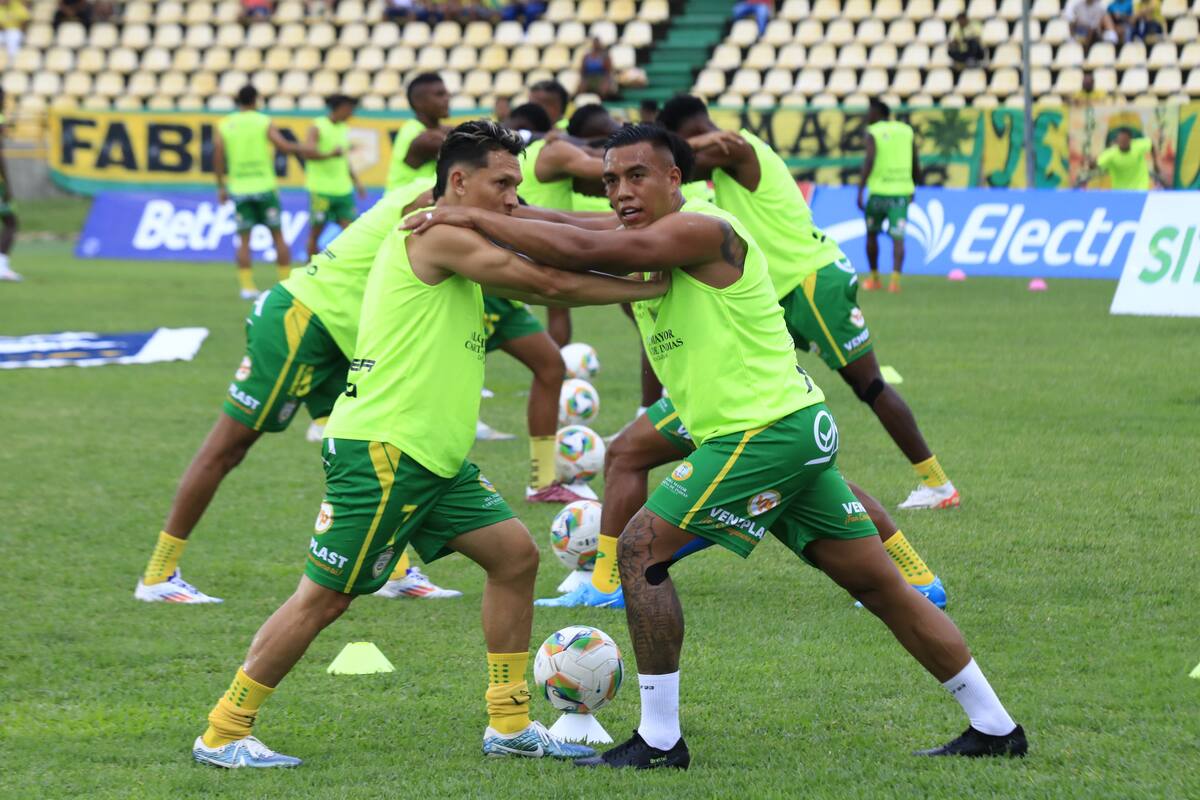 Entrenamiento de los jugadores del Real Cartagena previo al encuentro con Leones. //Julio Castaño Beltrán - El Universal