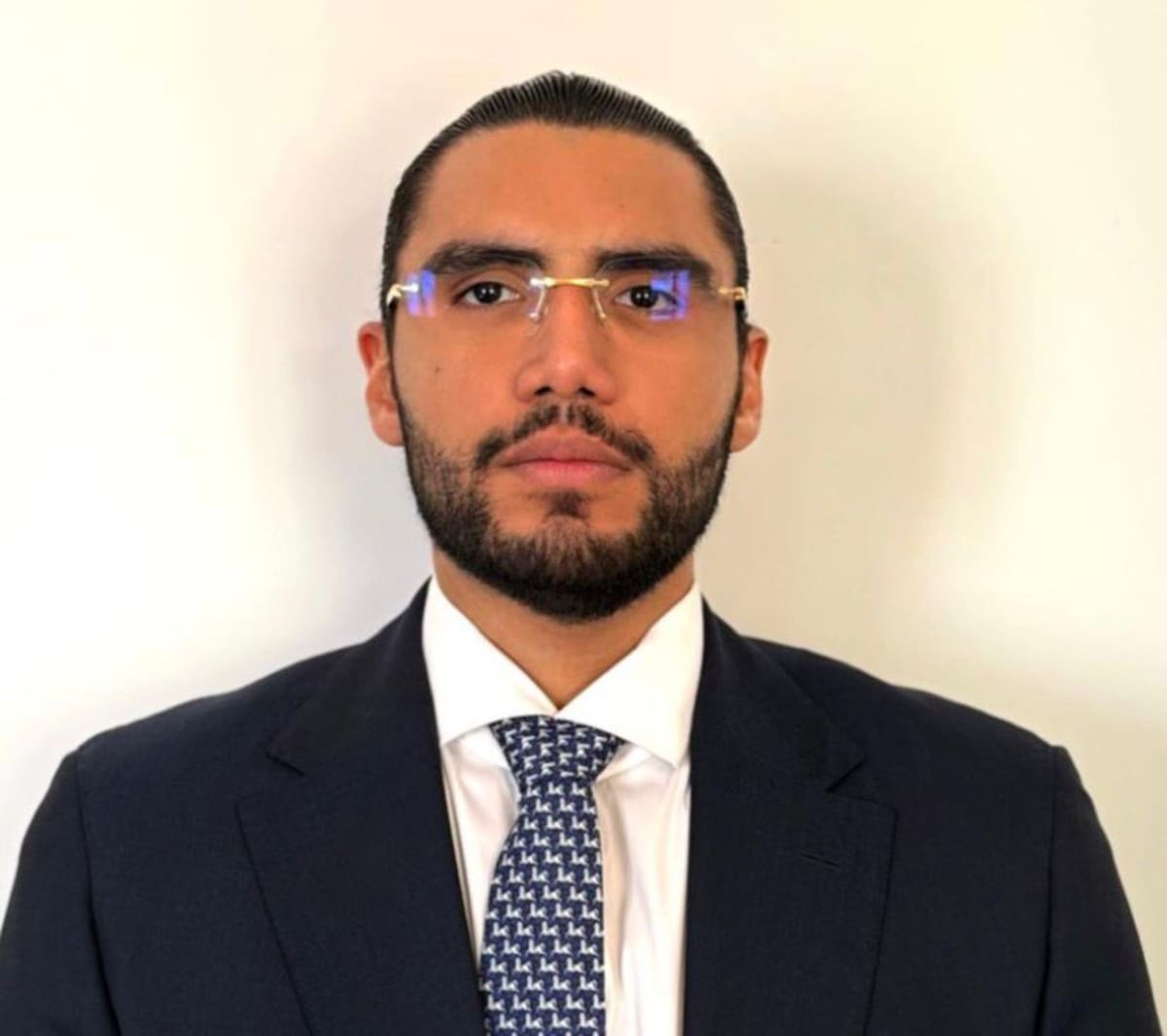 Julián Guerrero Ballesteros, abogado cartagenero y autor del artículo “El incumplimiento del deber de información médica: un análisis desde el punto de vista de la responsabilidad civil”, publicado en la revista española Derecho y Salud. // Foto: cortesía