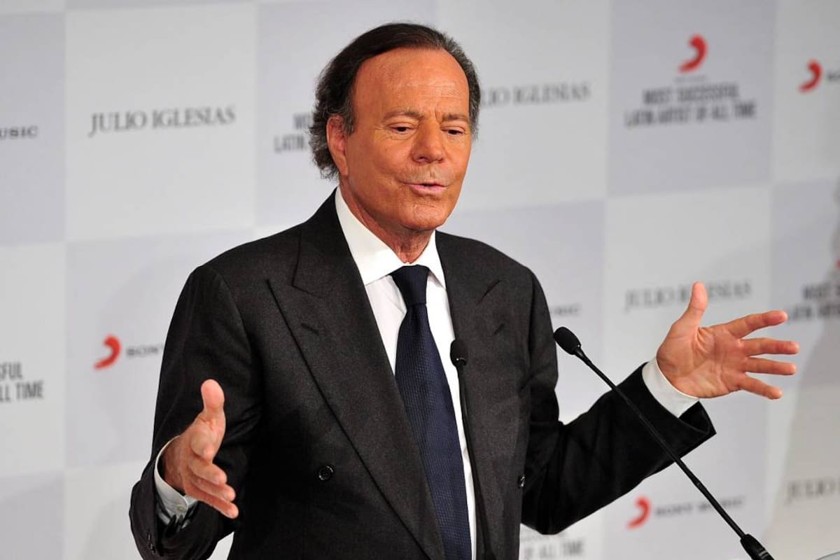 Julio Iglesias desmintió su retiro de los escenarios. //Foto: archivo.
