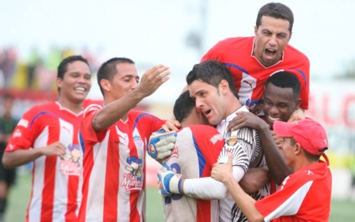 Junior clasificó a la ronda de cuarto de final. Colprensa