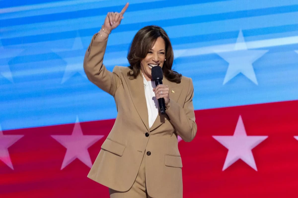 Kamala Harris apareció de sorpresa en el primer día de convención: esto dijo
