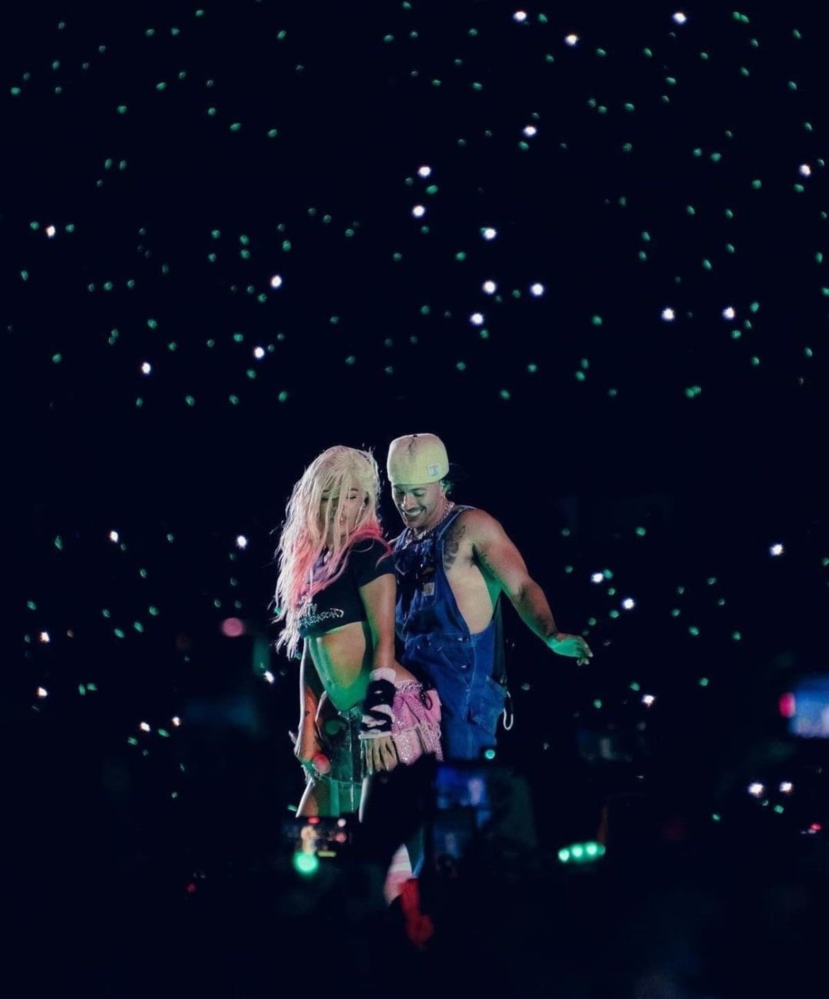 Karol G y Feid han estado juntos en conciertos durante sus giras en 2024. //Foto: tomada de Internet.