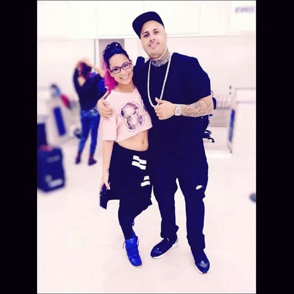 Karol Holguín junto a Nicky Jam. //Foto: Cortesía.