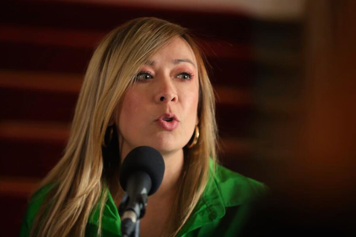 Katherine Miranda denuncia supuesto “cartel del cáncer” y cuestiona al ministro de Salud