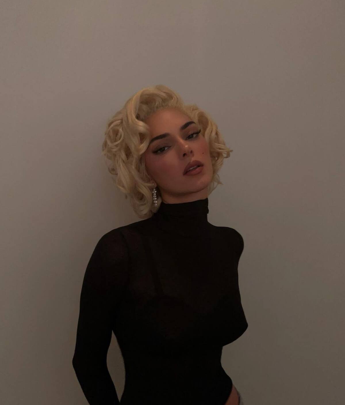 Kendall Jenner como Marilyn Monroe en Halloween 2023. //Foto: Instagram