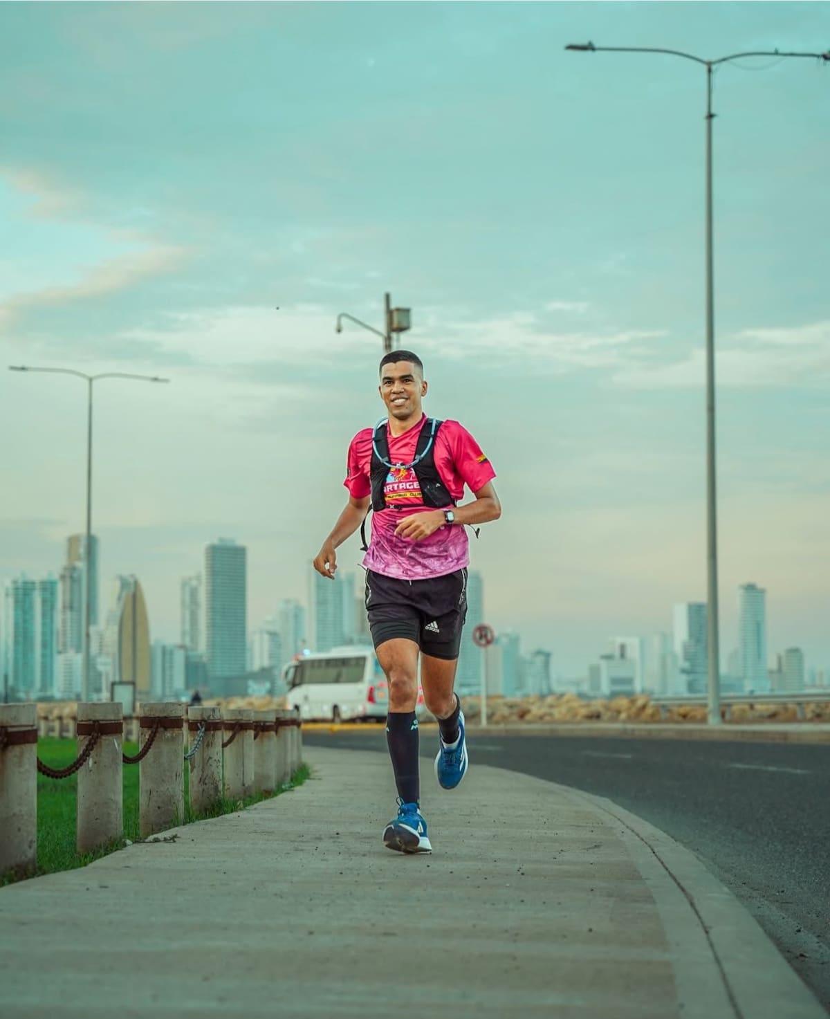 Kevin Jesús García, listo para la carrera de la Media Maratón del Mar. //Cortesía