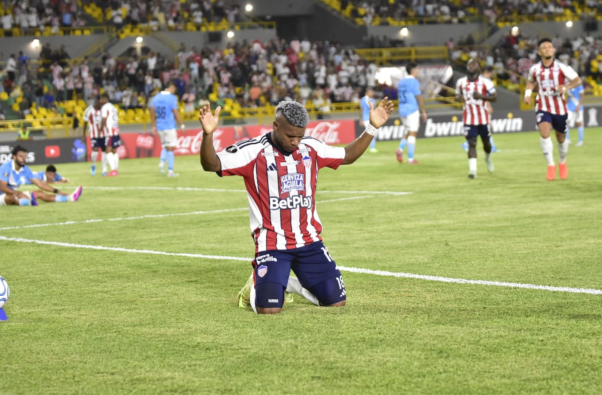 Kevin Pérez de Junior de Barranquilla, festeja el gol contra Sporting Cristal del Perú, en juego por Copa Libertadores disputado en el estadio Jaime Morón de Cartagena.//Oscar Díaz-El Universal.