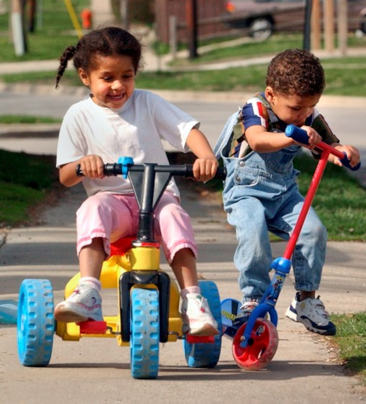 Se recomienda que los examenes para medir los niveles de la homona de crecimiento se le hagan al niño a los 4 años de edad.