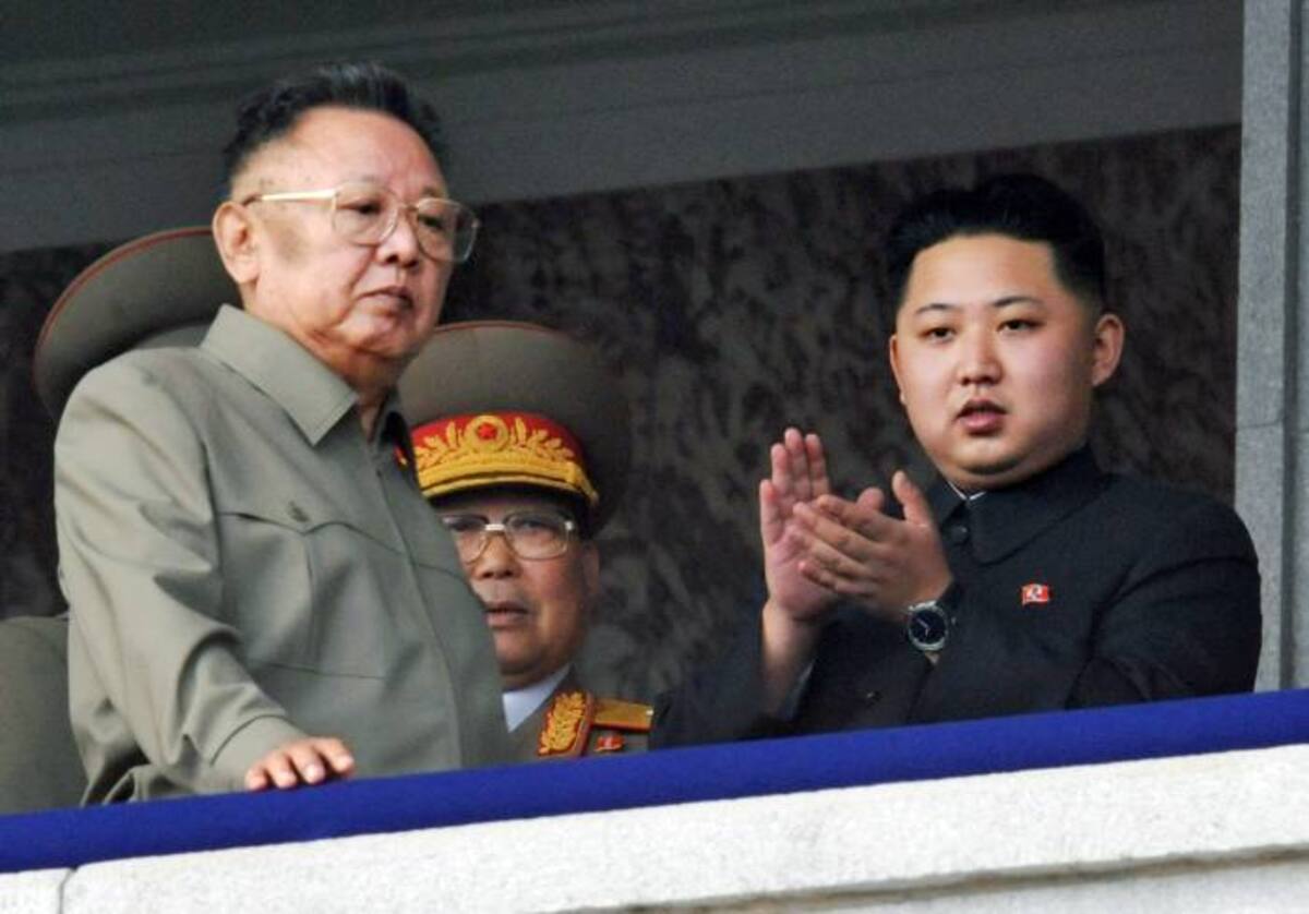 Kim Jung Il, inzquierda, líder de norcorea fallecido. SEÚL, AFP