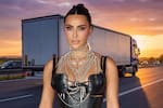 Encuentran droga en camión con mercancía de la marca de Kim Kardashian, esto se sabe