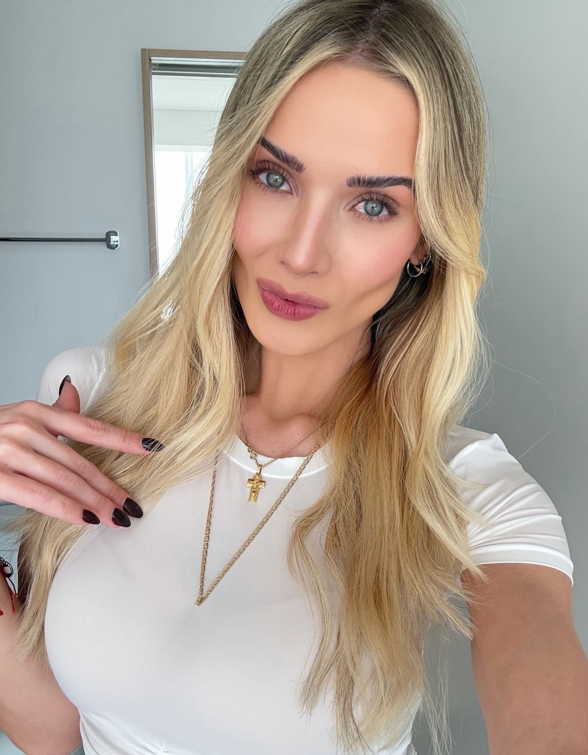 Kimberly Dos Ramos agradece por sobrevivir a los terremotos. //Foto tomada de IG@kimberlydosramos