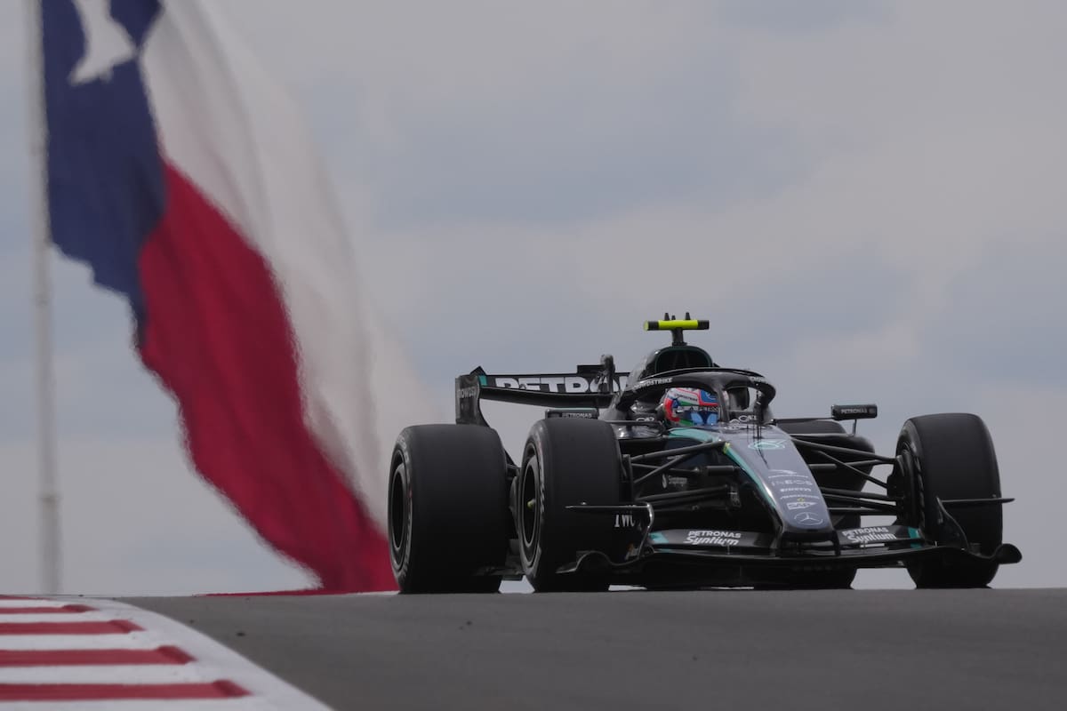 El piloto de Mercedes, el italiano Andrea Kimi Antonelli, conduce su monoplaza durante el Gran Premio de Estados Unidos de Fórmula 1. //Foto, AP: Eric Gay