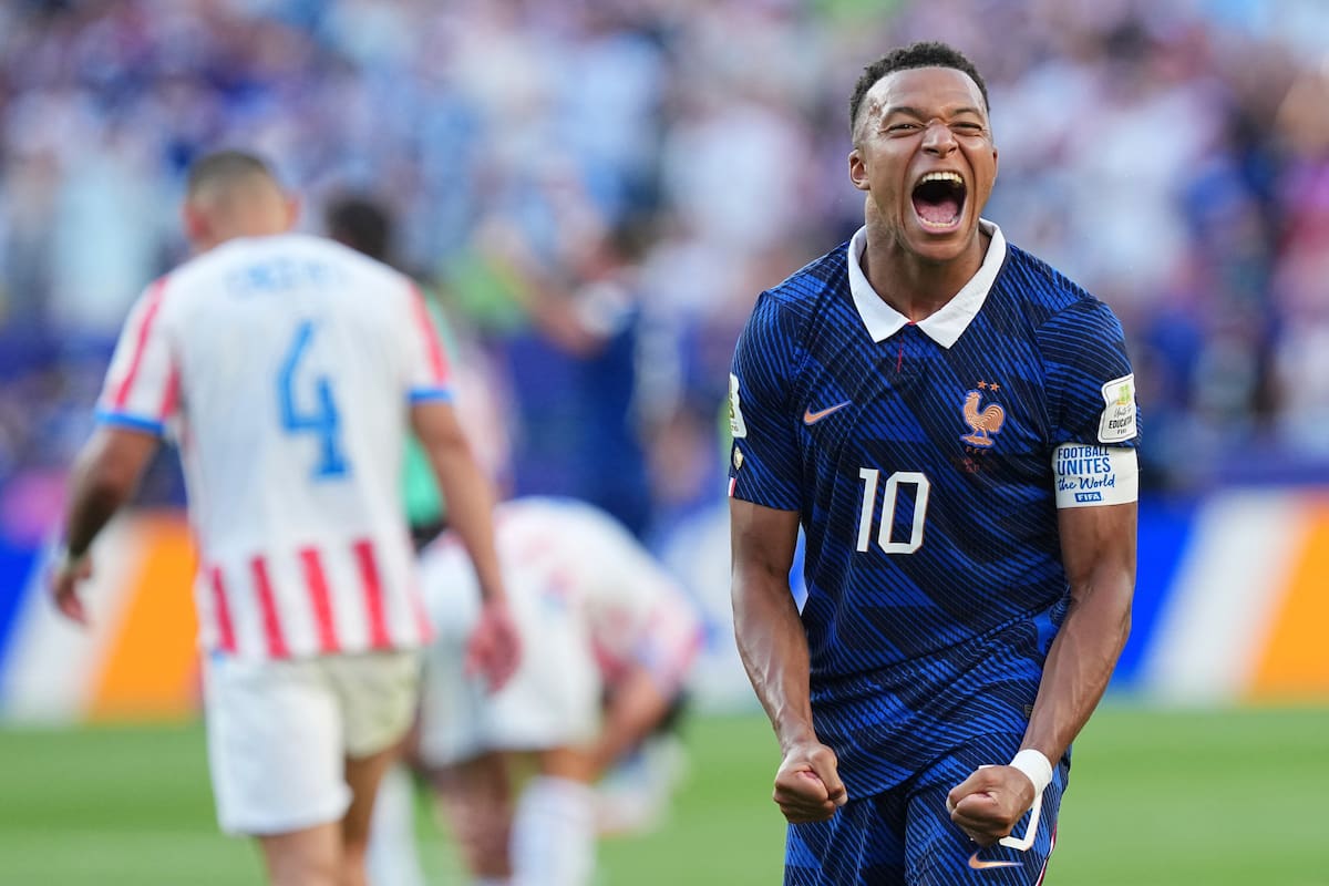 El francés Kylian Mbappe (10) es uno de los jugadores que lucha por la Bota de Oro en el Mundial 2026. //Foto, AP: Martin Meissner