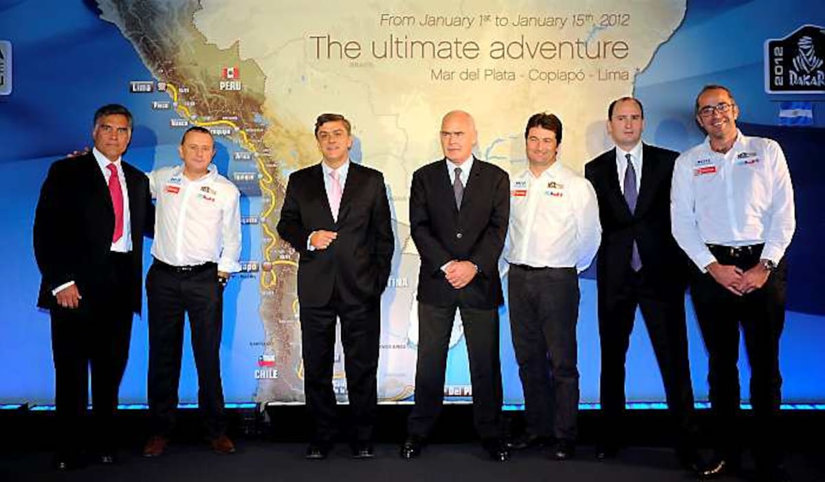 El Rally Dakar 2012 (Enero 1-15) se disputará en Sudamérica por cuarta vez, con la ruta del año que viene tomando en el terreno familiar de la Argentina y Chile, así como por primera vez el Perú. AFP FRANCK FIFE