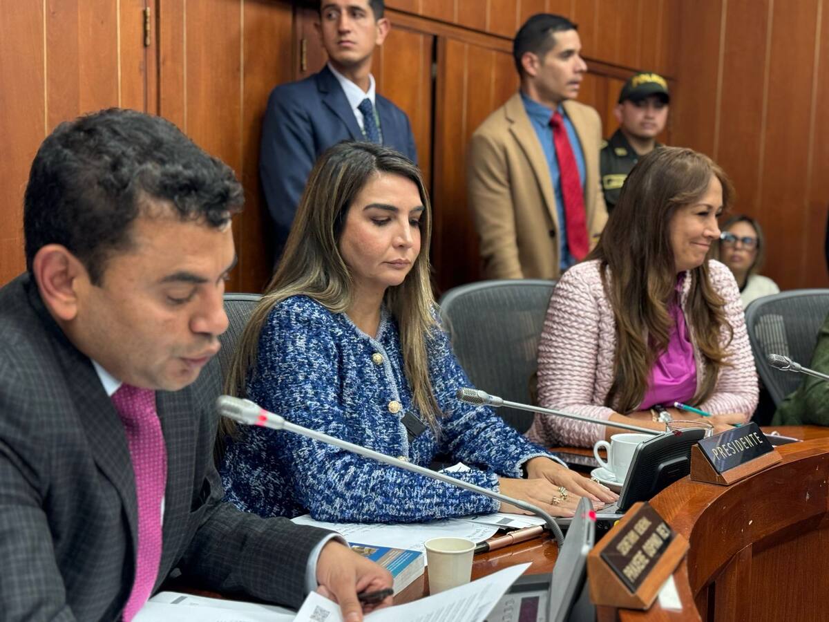 La Comisión Séptima del Senado avanza en el debate sobre la Reforma Laboral en medio de incertidumbre sobre su aprobación o archivo.