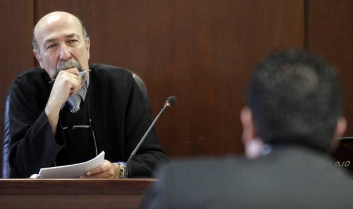 Este viernes juez Álvaro Weist decide si se declara impedido en el caso Nule. Colprensa
