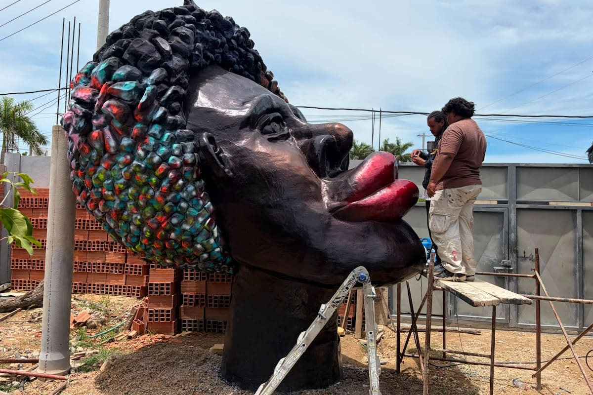 ‘Luna de bembeo’: la historia de la escultura que brillará en Tierra Baja