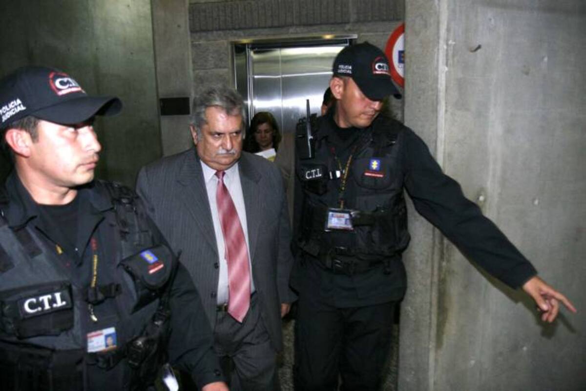 El general Rito Alejo del Río fue condenado a 25 años de cárcel. ARCHIVO