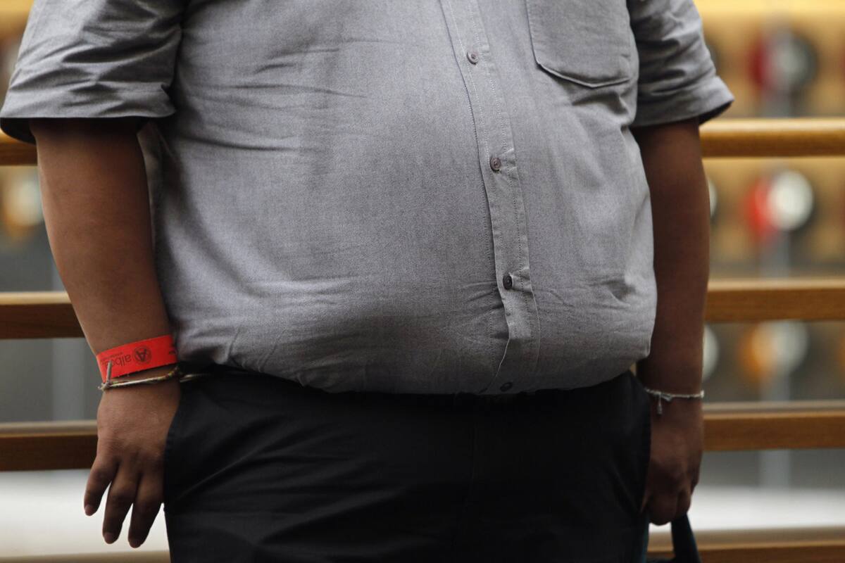 En la imagen de archivo, una persona con obesidad en Ciudad de México (México). EFE/Sáshenka Gutiérrez