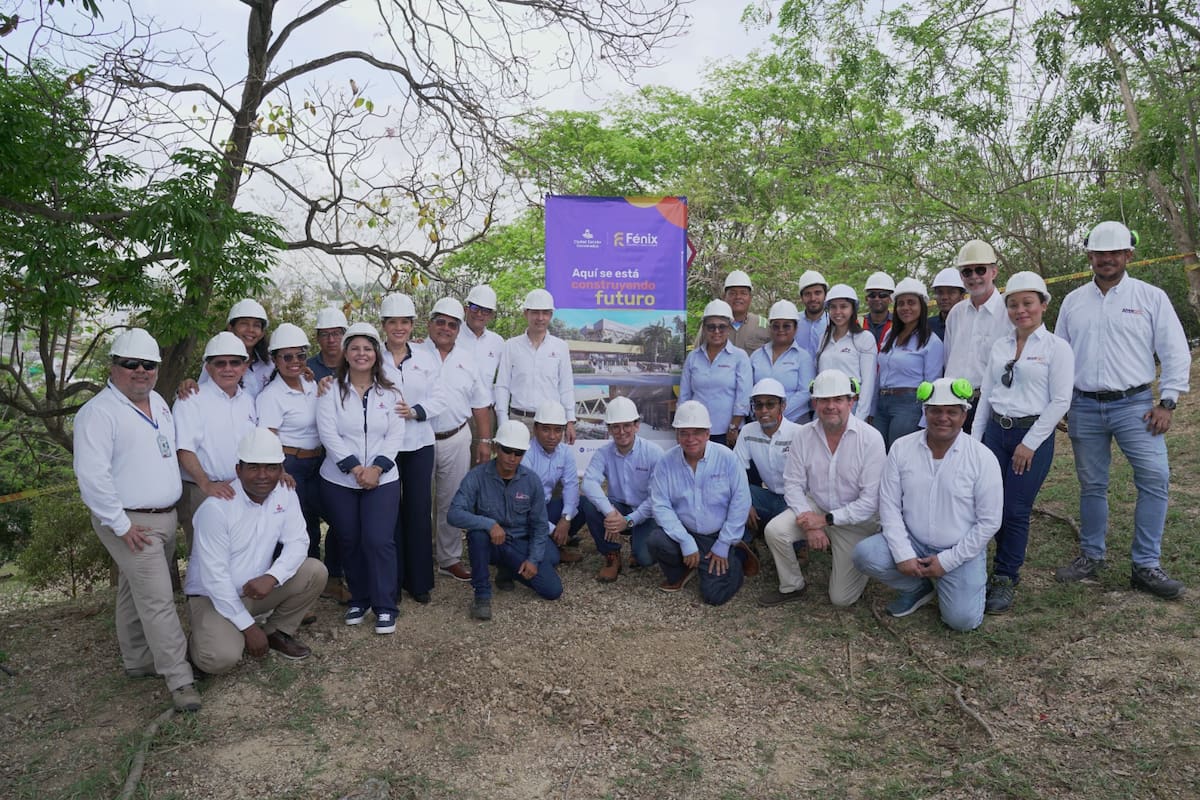 Equipo a cargo del Proyecto Fenix de Ciudad Escolar Comfenalco.