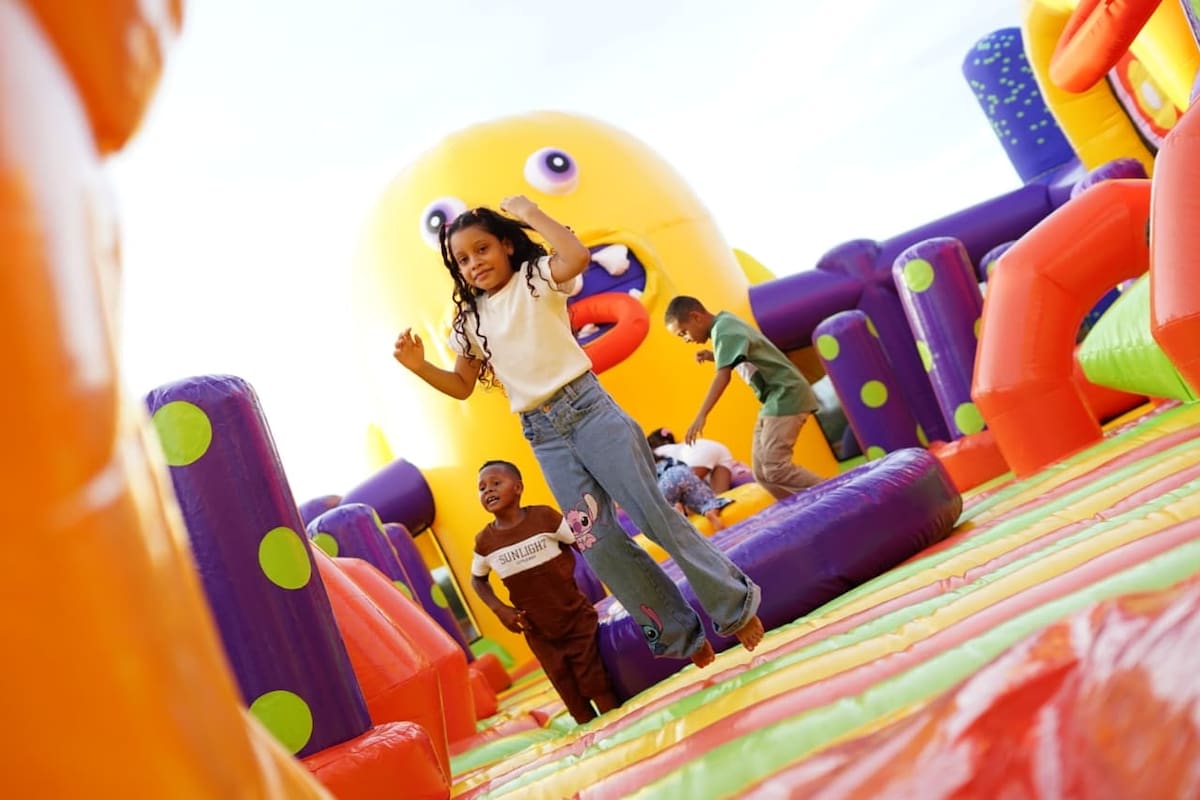 La Plaza de Variedades se llena de alegría: “La Granja de Zenón” llega a Cartagena. // cortesía: Alcaldía