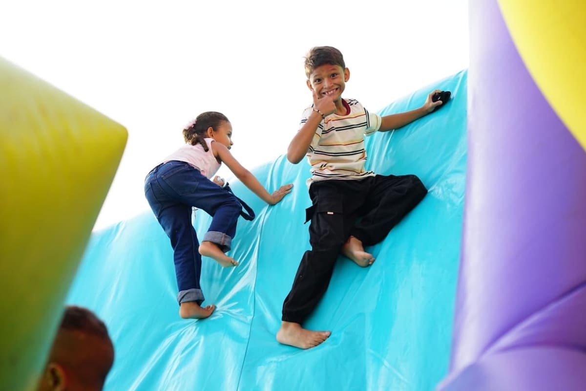 La Plaza de Variedades se llena de alegría: “La Granja de Zenón” llega a Cartagena. // cortesía: Alcaldía