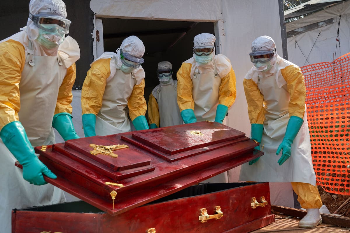 Crece la alarma: el ébola deja cerca de 1.000 fallecidos en la RD del Congo