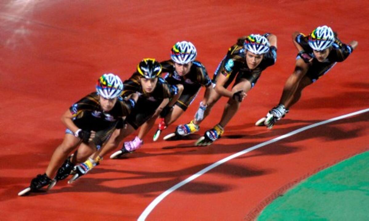 La selección Colombia de patinaje en la pista del Patinódromo de Yeosu, Corea del Sur. COLPRENSA