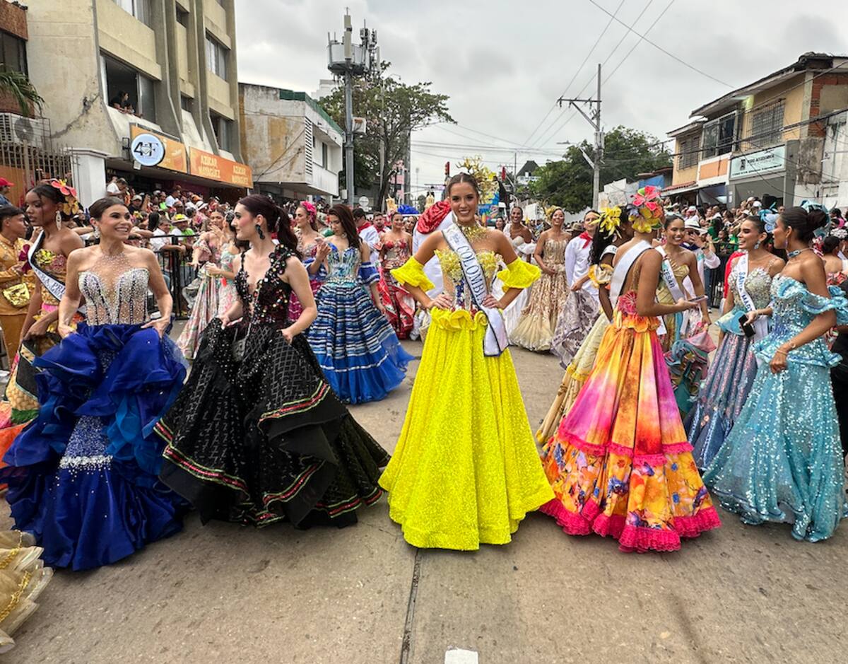 La Señorita Colombia 2025, María Antonia Mosquera, y varias de las princesas del Reinado Nacional, estuvieron presentes en La Guacherna 2026//Juan M. Cantillo El Universal.