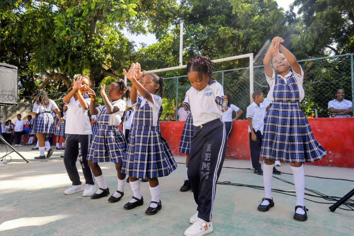 A Aslih Sofía le encanta bailar y cantar. // Foto: cortesía - Secretaría de Educación Distrital