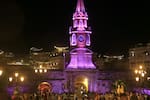 La Torre del Reloj se ilumina de rosa por la prevención del cáncer de mama