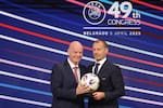 Crisis en FIFA: renuncia asesor de Infantino y crece rechazo a plan de vender parte del Mundial