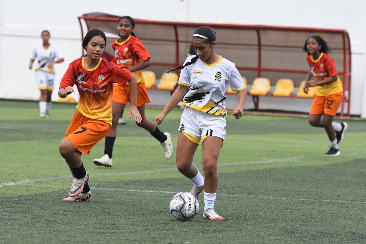 Valentina Callejas, de La Villa FC, lateral izquierda de la categoría 2011. //CORTESÍA