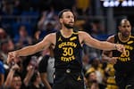 Stephen Curry comandó la remontada de los Golden State Warriors sobre los Lakers