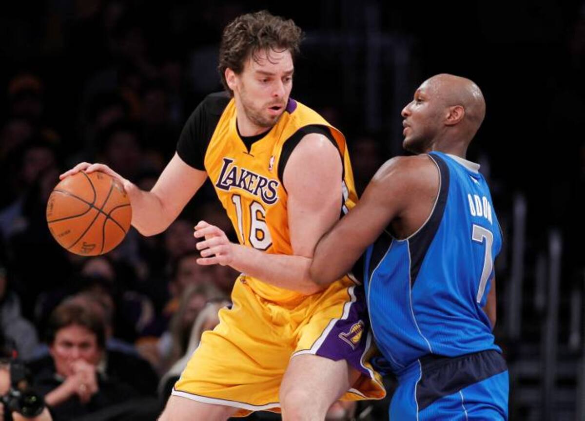 El español Pau Gasol tuvo ocho puntos, dos asistencias y un tapón, en 35:03 minutos en la cancha con Lakers. AP Danny Moloshok