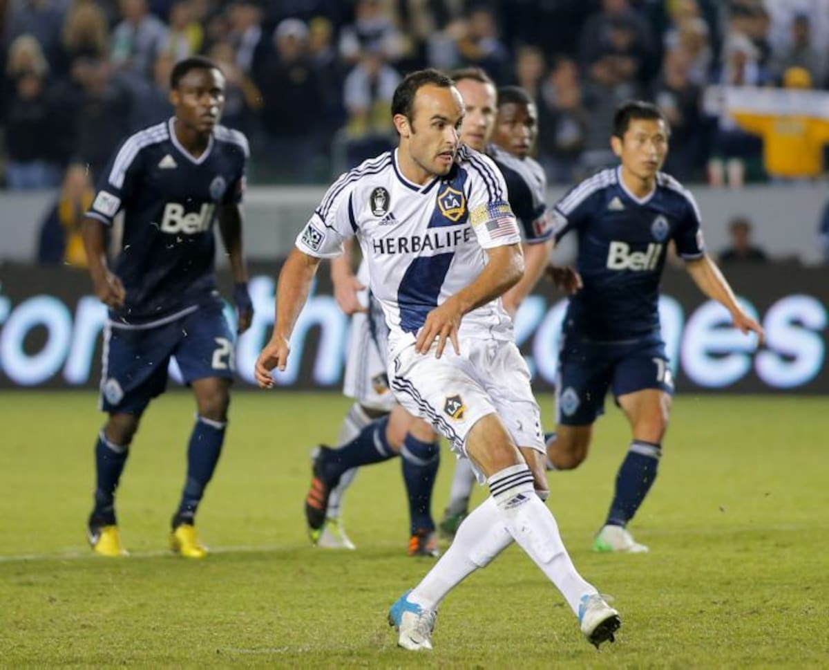 Landon Donovan no decide si jugará el próximo mundial de fútbol. AP
