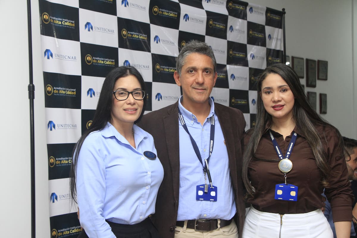 Erica Orta, Alejandro Jaramillo y Olga Guerra.