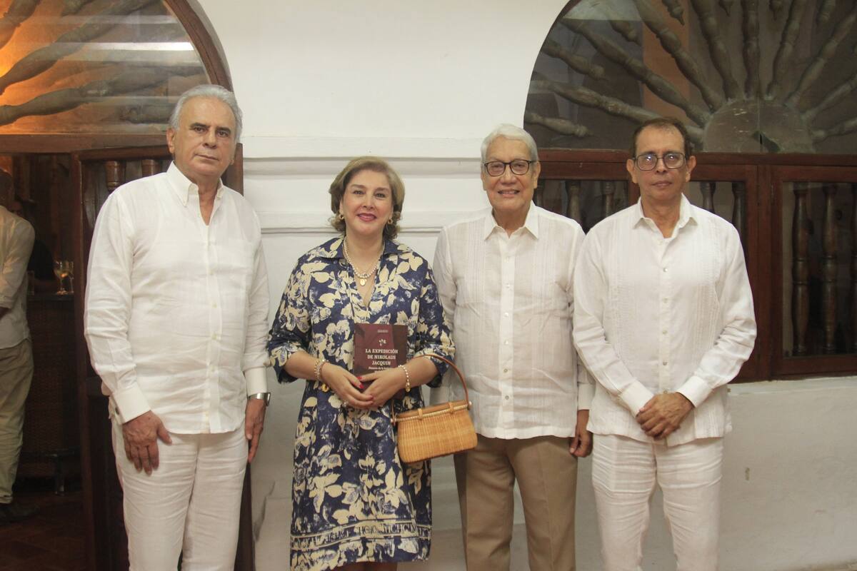 Eduardo Durán, Isabel Coronel y Jorge Dávila-Pestana y Gonzalo Zúñiga.