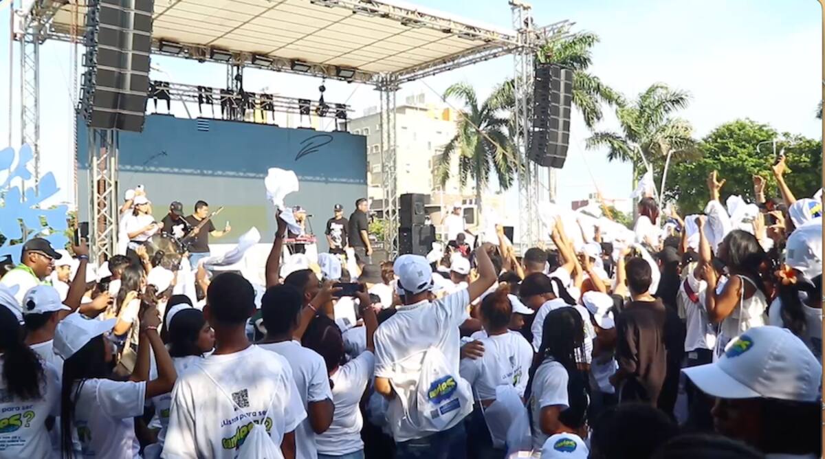 Más de 2.000 jóvenes estuvieron en el lanzamiento oficial de las elecciones de los Consejos de Juventud, en acto que se cumplió en Barranquilla.//Cortesía.