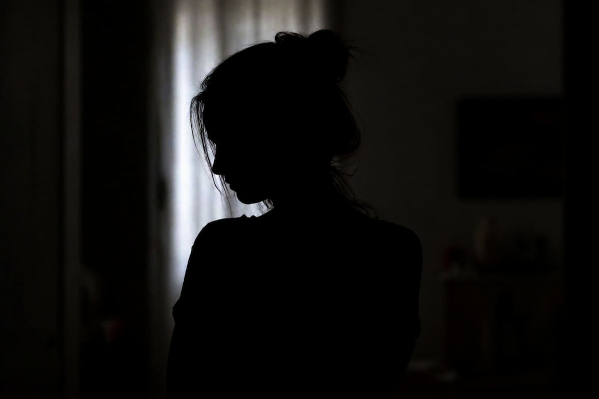 El repugnante testimonio de periodista víctima de escándalo Caracol: “Me tocó el seno”