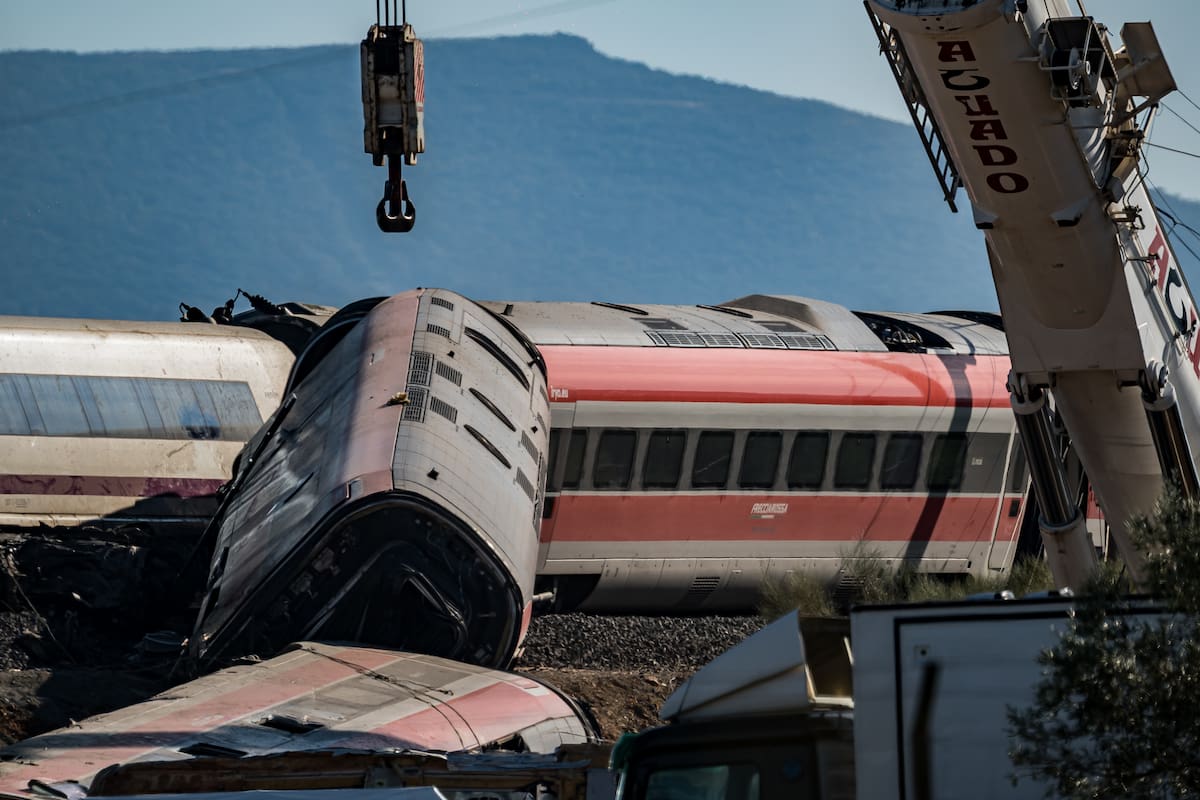 Vagones descarrilados en el accidente ferroviario en Urda, Toledo, Castilla-La Mancha (España). Diego Radamés / Europa Press - Colprensa.