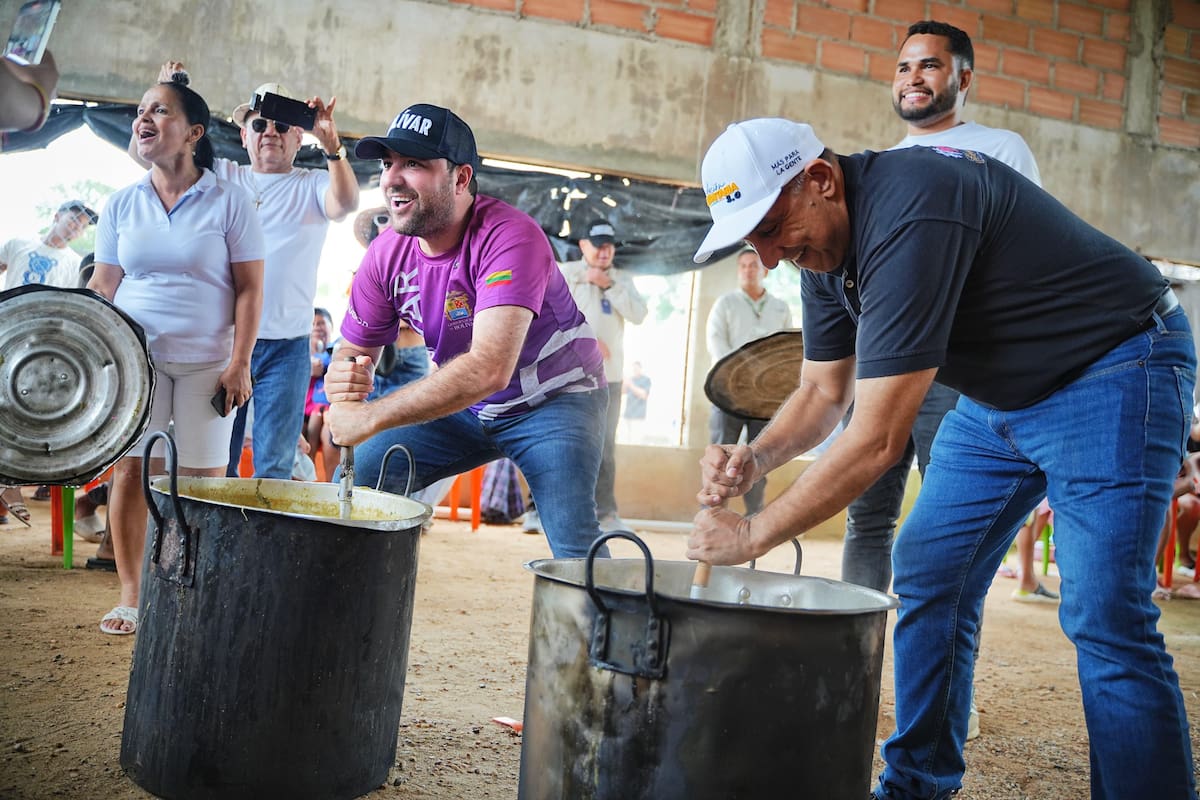 Gobernador Yamil Arana celebra con “Ollas Comunitarias” en Magangué
