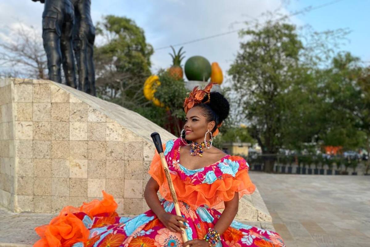 Laury Álvarez es la representante de Bolívar en el Reinado Nacional del Folcklore
