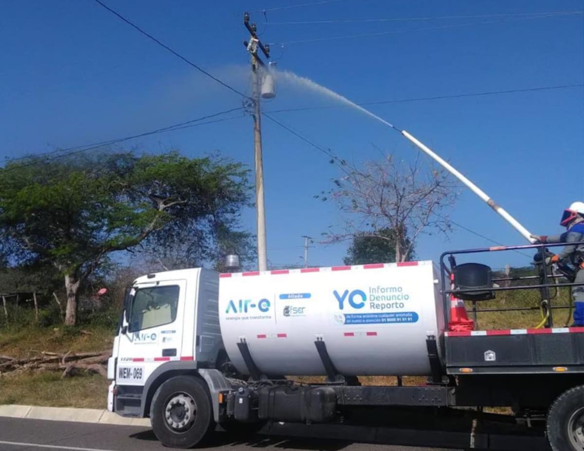 La empresa de energía Air-e Intervenida anunció que este domingo 20 de abril hará labores de lavado de redes y poda de árboles en el municipios de Puerto Colombia.//Cortesía.